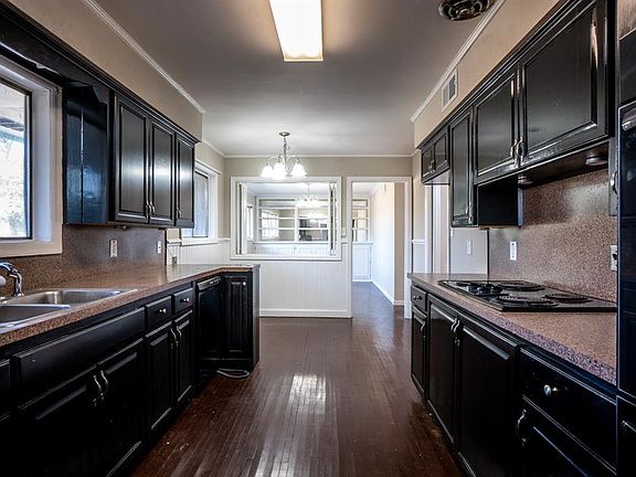 2nd image of 2639 Ashlawn Dr