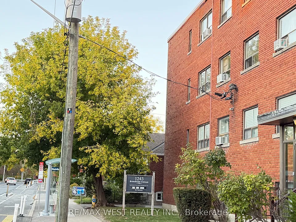 1243 Broadview Ave #306