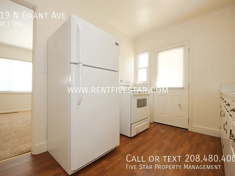 219 N Grant Ave — Photo 8