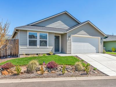 312 Quail Cir, Talent, OR, 97540