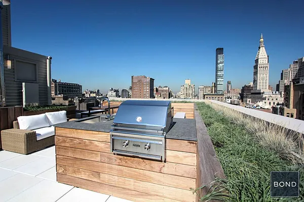 Rented by Bond New York | media 19