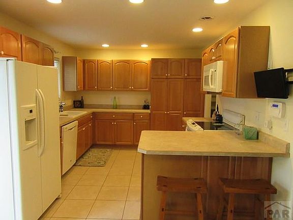 4th image of 407 Starlite Dr