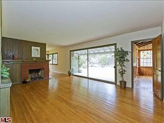 4th image of 1426 Beckwith Ave