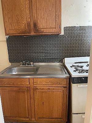 5th image of 55 Winthrop St APT 2E