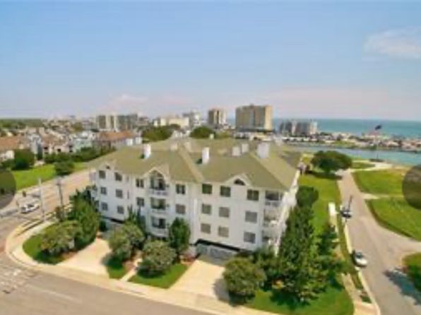 400 Rudee Point Rd APT 202