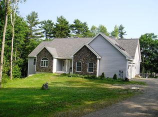 6 Eaton Cove Rd, Wiscasset, ME 04578