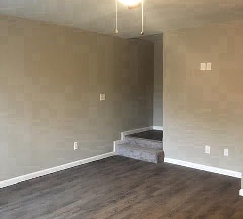 Entrance/ Living Room