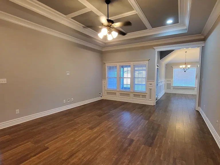5255 Carlton Ridge Cir — Photo 2