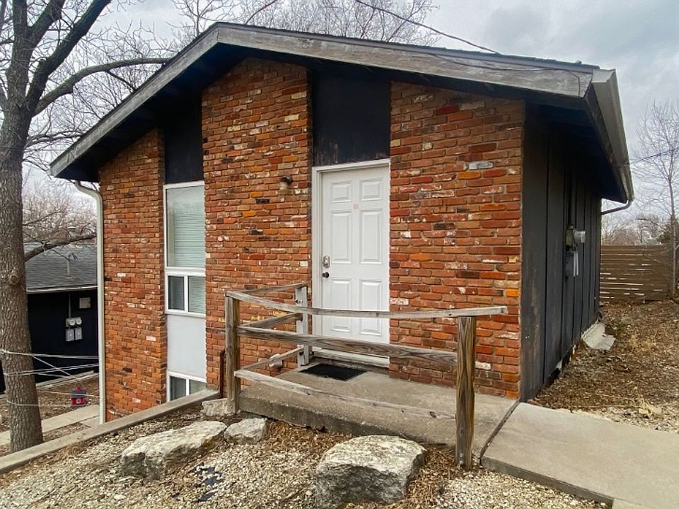 1st image of 1917 Anderson Ave #4