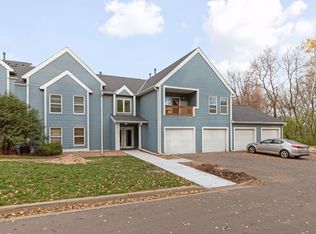 1381 Berry Ridge Rd APT 504, Eagan, MN 55123