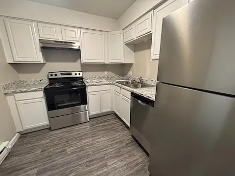 PECAN VALLEY APARTMENTS — Photo 9
