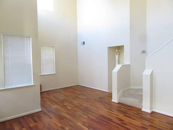 4th image of 79 Harbor View Dr
