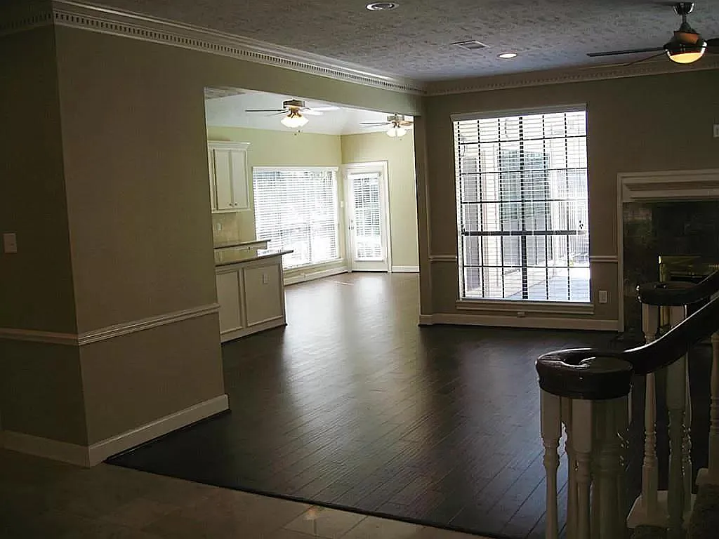 17619 Champion Forest Dr — Photo 4