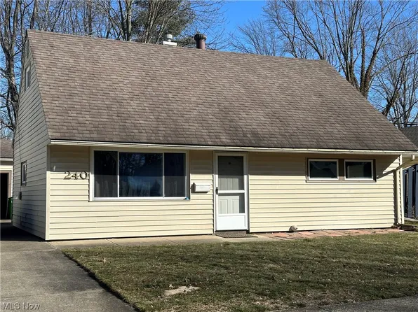 240 Fairpark Dr, Berea, OH 44017