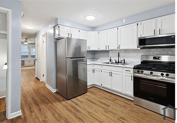 2nd image of 7011 S East End Ave