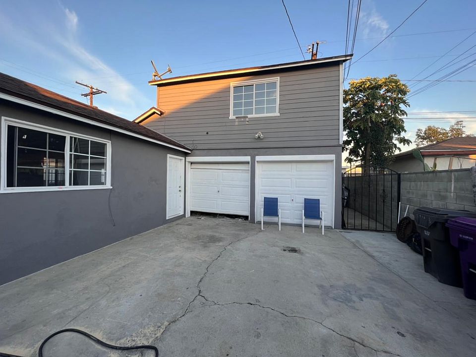 2nd image of 5716 California Ave #1/2