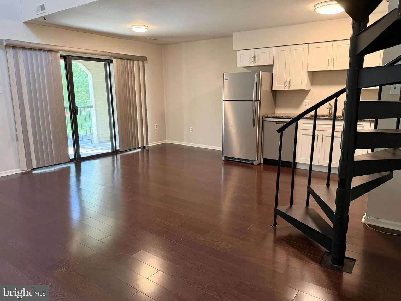 2 bed, 2.0 bath, 1112 sqft, $2,400 — Photo 4