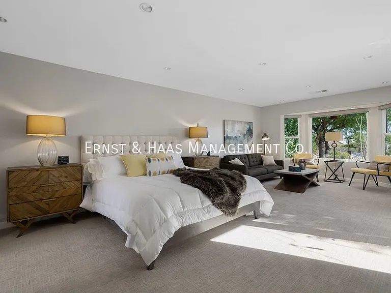 8780 Warwick Dr — Photo 24