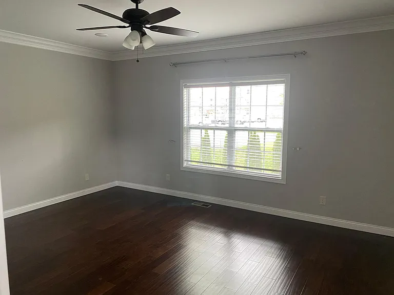 8683 Pebble Creek Dr — Photo 6