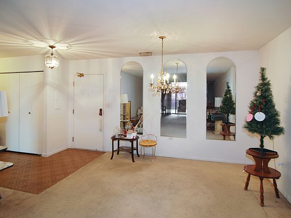 5th image of 125 Acacia Cir Unit 213