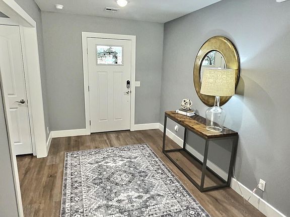 Inviting, large entryway!