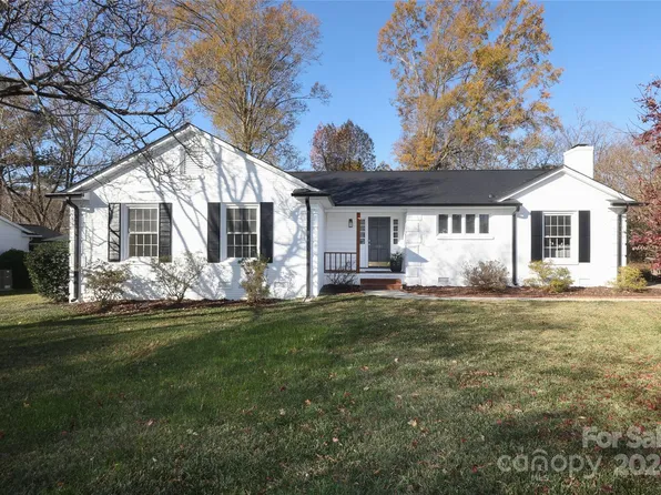 1509 Redcoat Dr, Charlotte, NC 28211