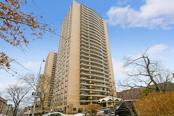 Sold by Brown Harris Stevens Forest Hills LLC | media 3