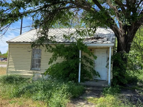 1114 SW 3rd Ave, Mineral Wells, TX 76067