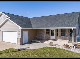 645 Shy Ln, Hortonville, WI 54944