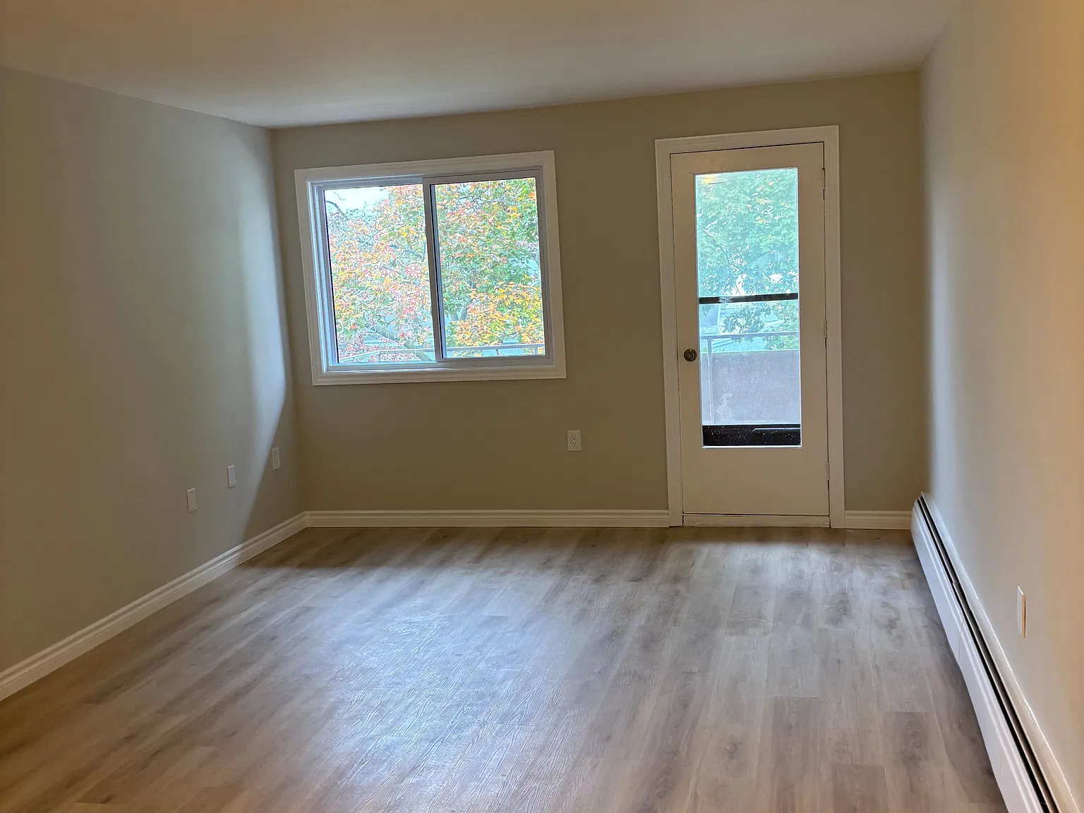 2 bed, $1,600 — Photo 2