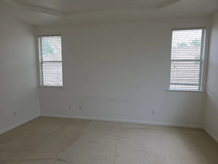 249 Oxburough Dr — Photo 36