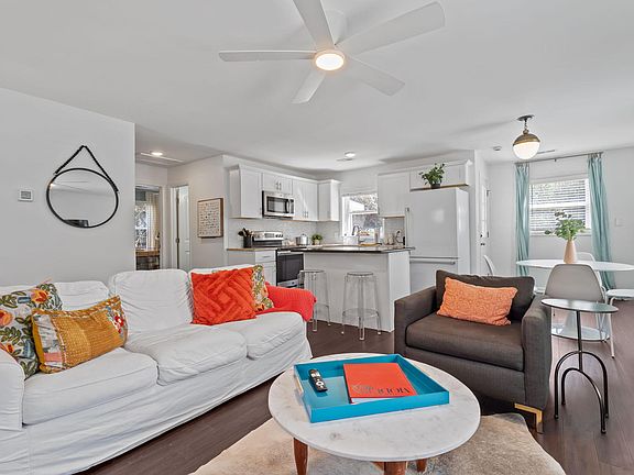 5th image of 449 Parnell Dr