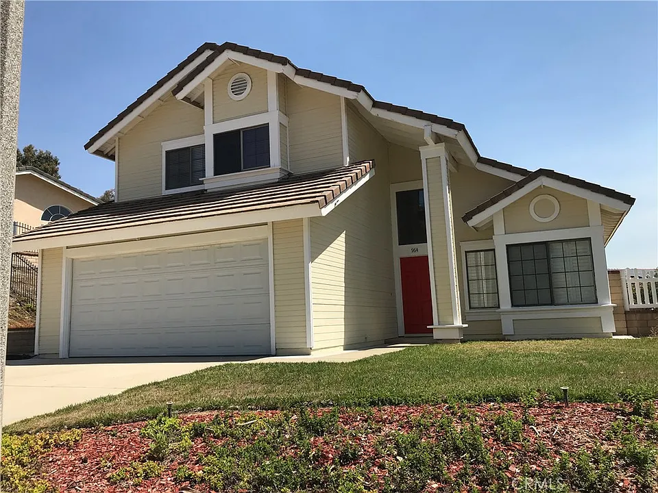 964 Summitridge Dr