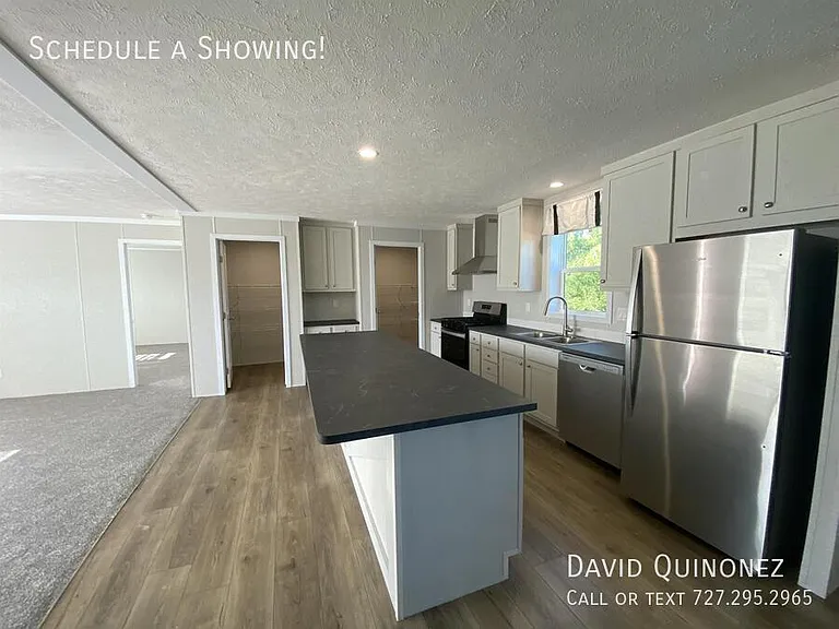 113 Mitchell Dr — Photo 2