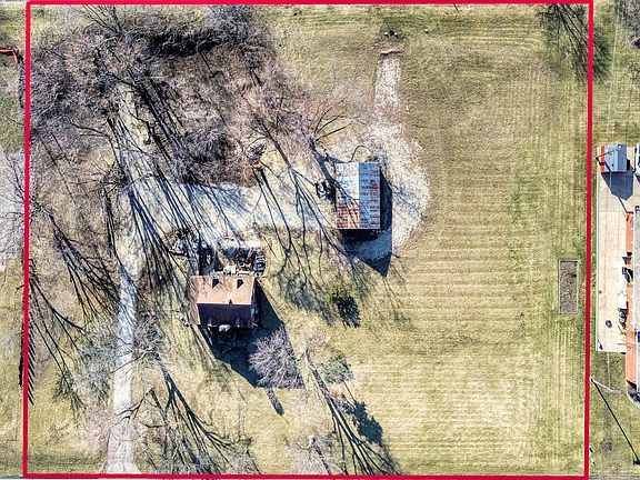 3rd image of 2213 Weber Rd