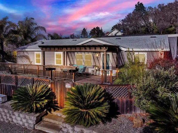 104 Parkview Lane, Napa, CA 94558