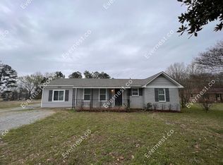 7939 W Sandidge Rd, Olive Branch, MS 38654