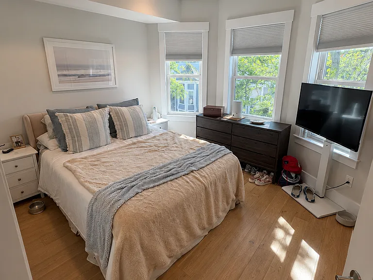 204 I St #3 — Photo 3