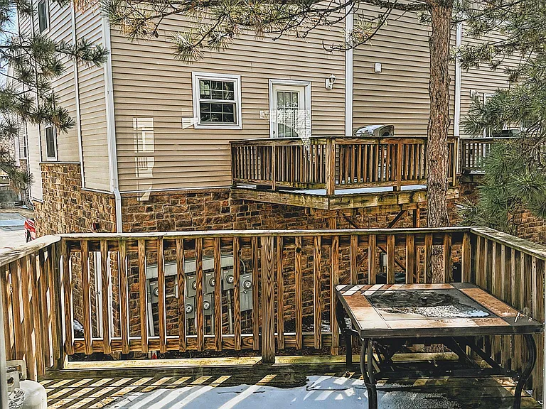 6035 N 167th Ct — Photo 7
