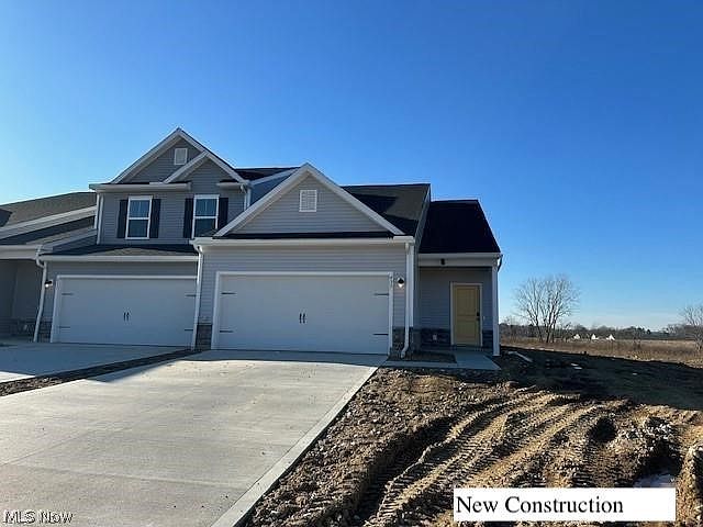 1st image of 425 Honeycrisp Dr NE