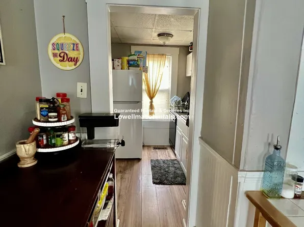11 Phillips St #1, Lowell, MA 01854
