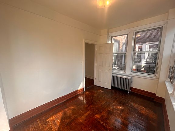 2nd image of 2536 Cruger Ave Floor 2