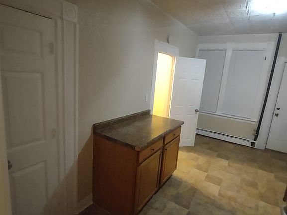4th image of 739 Stewart Ave APT 3