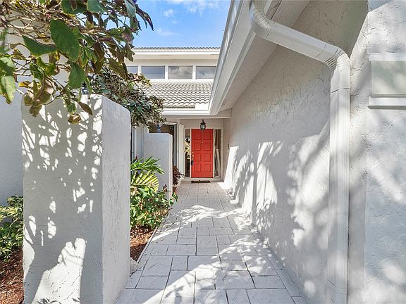 3rd image of 8977 NW 53rd Manor