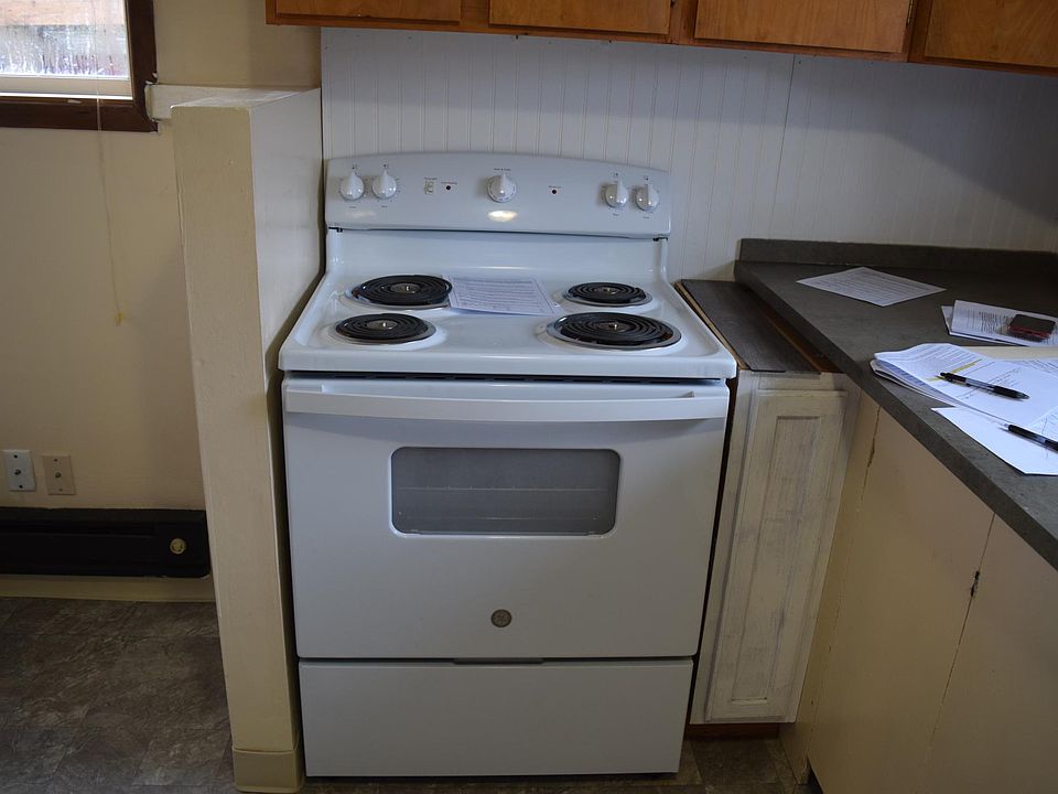 2nd image of 2027 Hill St SE
