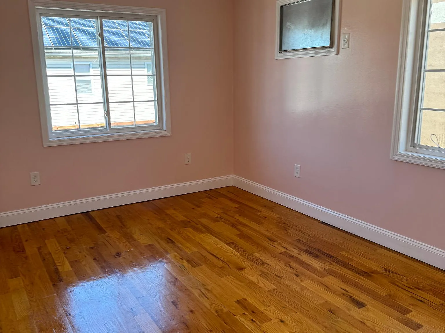 3 bed, 1500 sqft, $3,000 — Photo 3