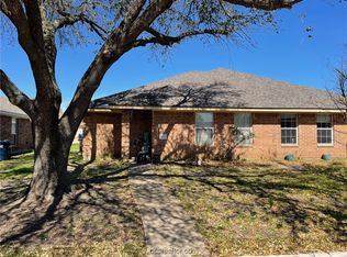 907 Azalea Ct #B, College Station, TX 77840