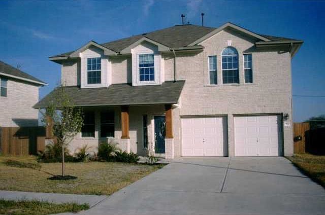 1st image of 611 Stansted Manor Dr