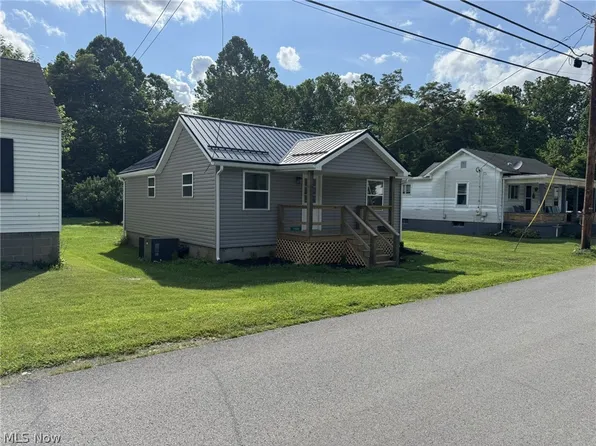 71600 Hall St, Saint Clairsville, OH 43950