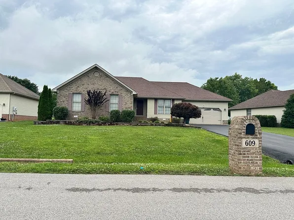 609 Ashbury Cir, Hopkinsville, KY 42240